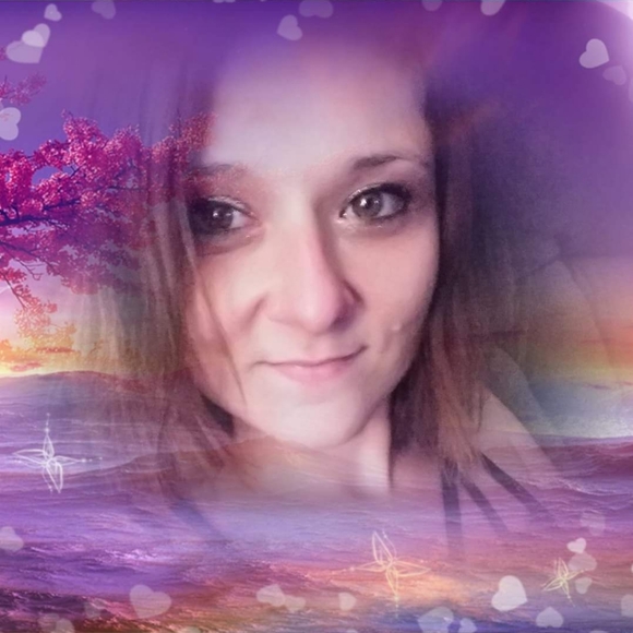 Meet your Posher, Ashli - Picture 1 of 1